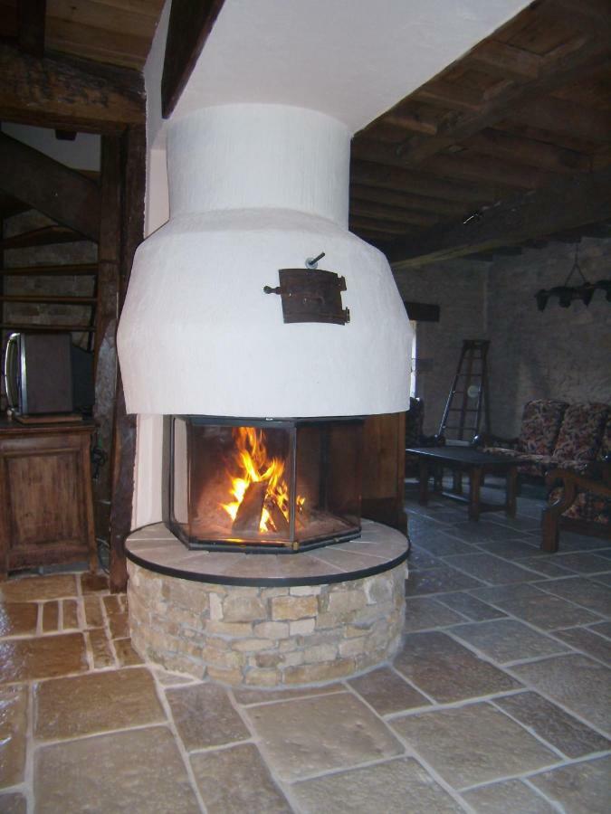 La Chaumiere De Laives Villa Bagian luar foto